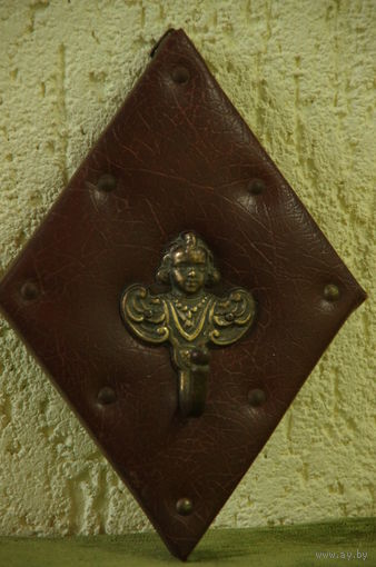 Вешалка  ( 15,5 х 22 )