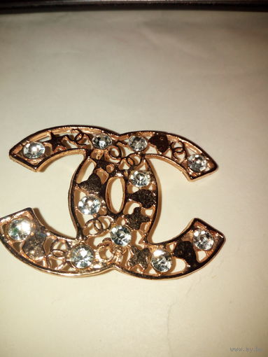 БРОШЬ В СТИЛЕ "ШАНЕЛЬ"