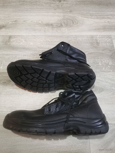 Ботинки рабочие новые