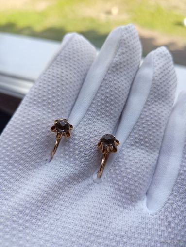 Продам золотые серьги СССР 583 звезда