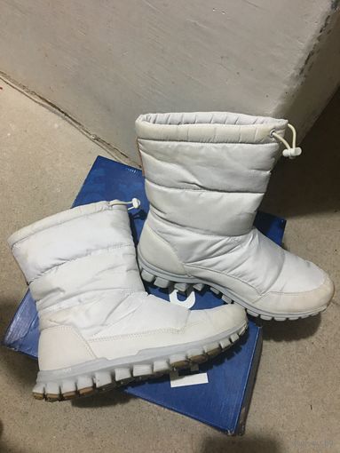 Сапоги 37,5 Rebook
