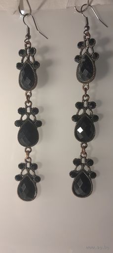 Серьги с черным стеклом