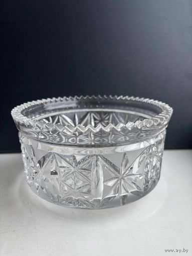 Хрустальная конфетница ,салатник