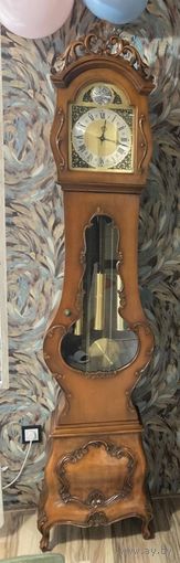 Винтажные напольные часы. Германия