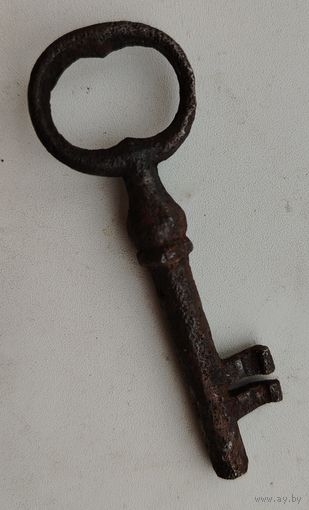 Ключ старинный 3.