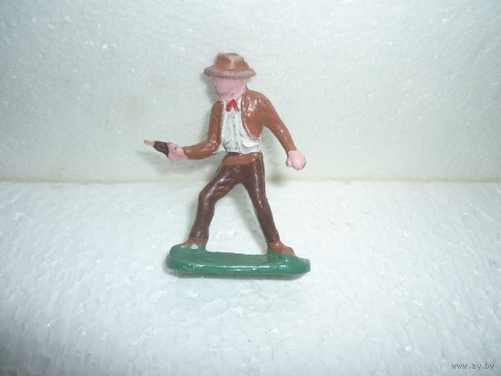 Фигурка БАНДИТ с КОЛЬТОМ. ПНР