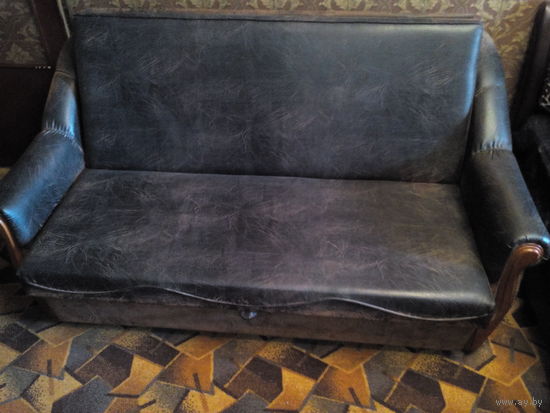 Диван/Кровать - В Отличном Состоянии - Размеры Указаны в Описании Лота.