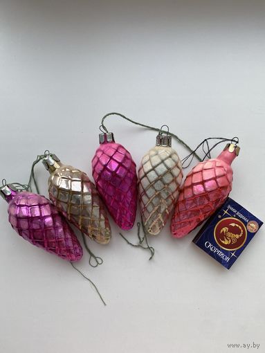 Елочные игрушки Шишки.