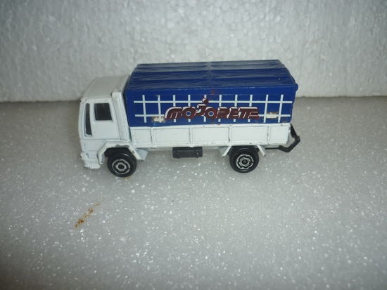 Модель машинки FORD Cargo. MAJORETTE