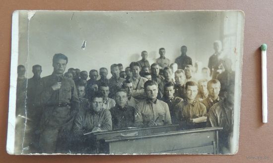 Фото "Застава.Политинформация", 1940 г.