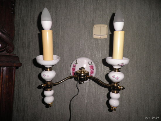 Светильник настенный,фарфор,латунь.СССР.С рубля.