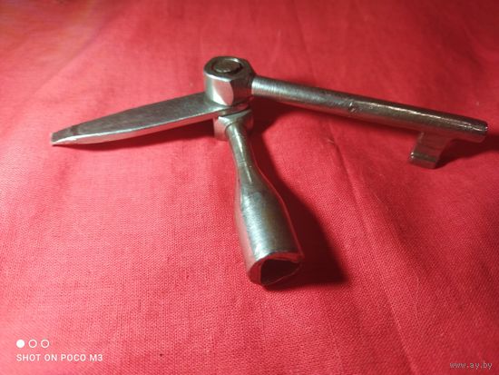 Ключ(самоход)проводника ЖД, комбинированный