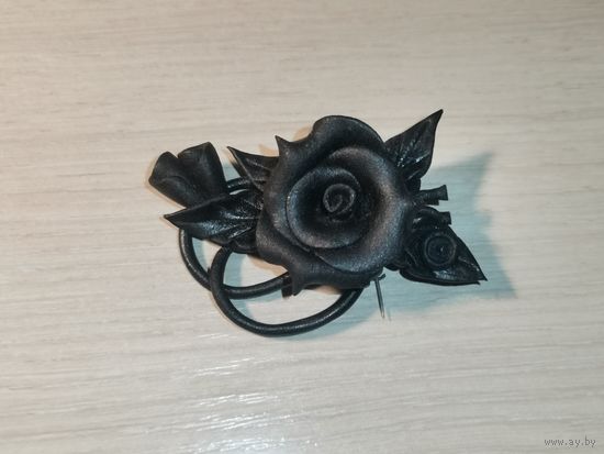 Брошь "Чёрная Роза", художественный пластик, размер 5*3.5 см.