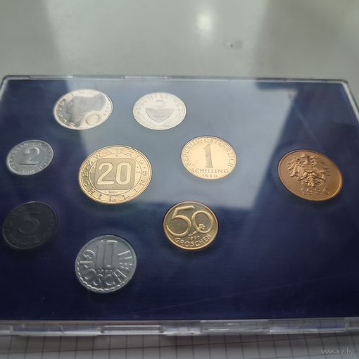 Годовой набор монет Австрии 1980 года с жетоном. .