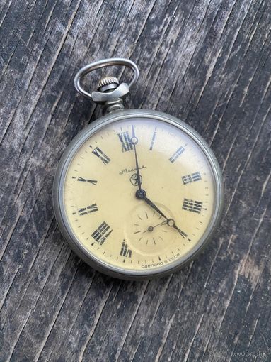 Часы Карманные Молния ( Лот с рубля )