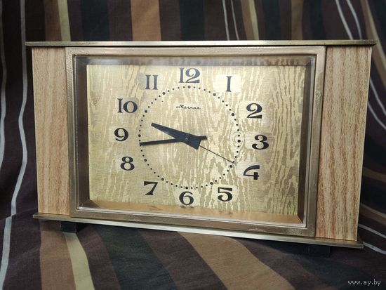 Часы настольные (кабинетные) Молния. Механика. 70-е гг.