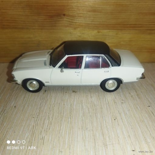 Модель OPEL REKORD.1:43