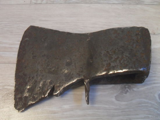 Старый кованый топор.19Х13 см.1.6 кг.