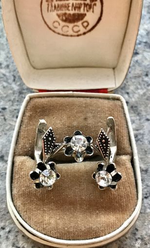 Серьги и кольцо комплект