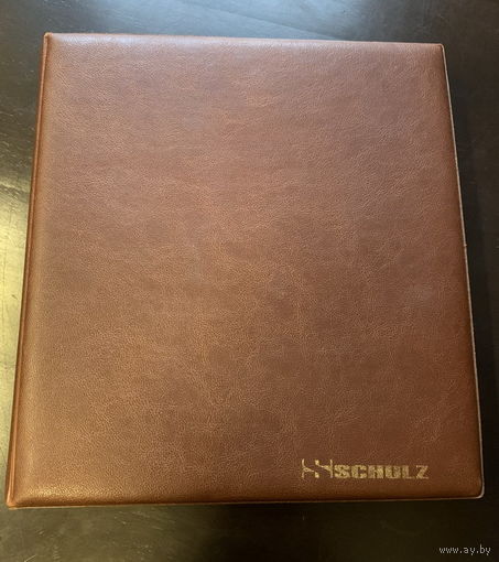 Отличный подарок начинающему! Подборка из 320 разных монет из 68 стран в альбоме!