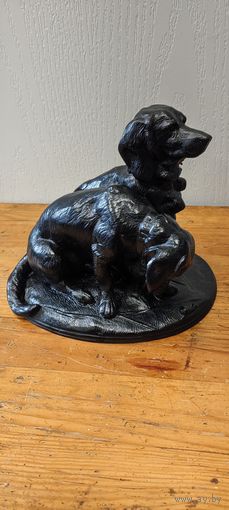 Два щенка с улиткой, Кусинский завод, 1961 год