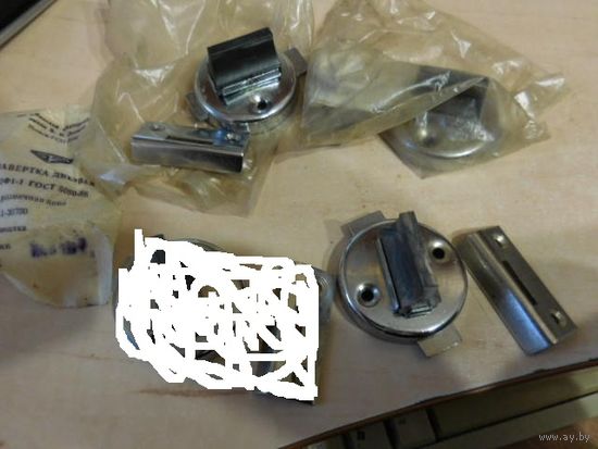 Завертка накладная для двери