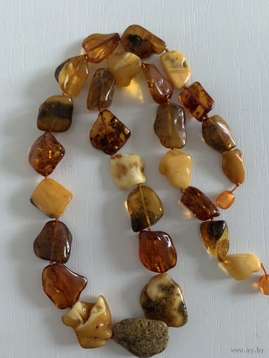 Янтарь . Бусы янтарные
