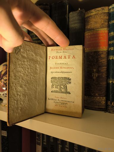 Николаус Гейнзиус. Поэмы. Ex officina Elzeviriana,  1653 год.