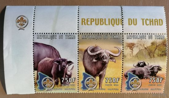 Марка Чад 2000 г., серия -- Фауна Африки, африканский буйвол.