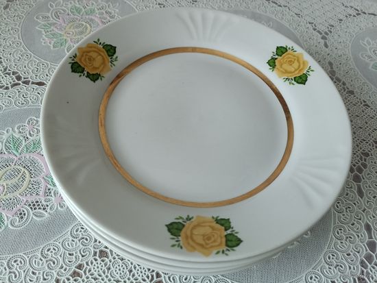 Тарелки десертные Рига, фарфор 5 шт.одним лотом