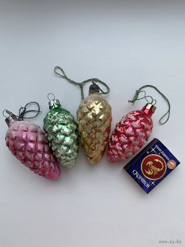 Елочные игрушки Шишки.