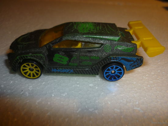 Модель машинки . Mattel-HotWheels.масштаб 1:64.