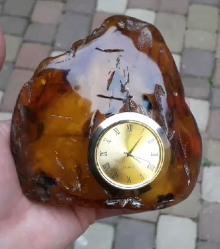 Янтарные ЧАСЫ натуральный кусок янтаря