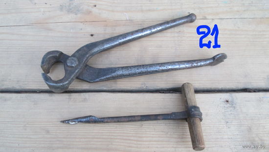 Инструмент набор, старинный клеймо,Шило кованное Цена за все .