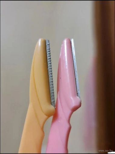 Бритва женская многоразовая для лица и бровей