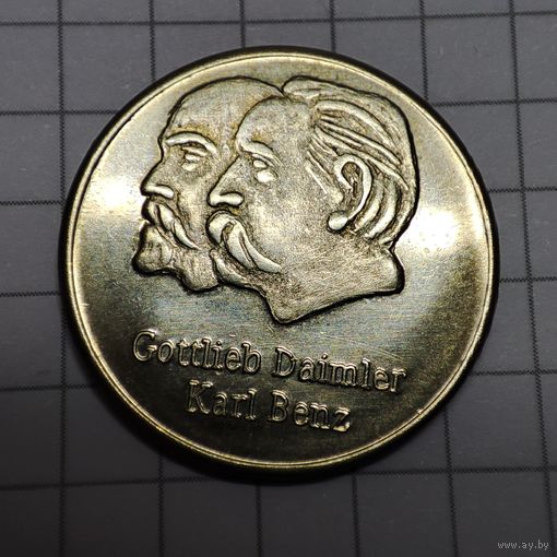 Германия медаль посвящённая 125 -летию слияния компании Даймлер-Бенц. 2011года.