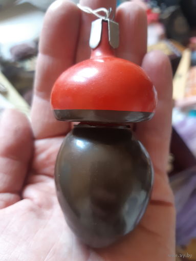 Елочная игрушка гриб. Родной раскрас, редкий. ГДР. (С/ш)
