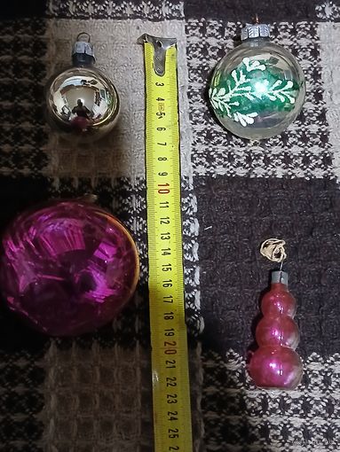 Ёлочные игрушки СССР. Старт с 2-х рублей. Смотрите другие лоты, много интересного.