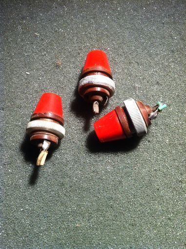 Гнездо лампы СМ28-2, СМ24-1,2 (цена за 1шт)