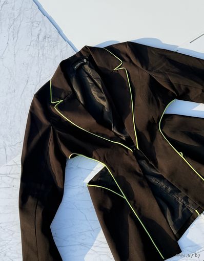 Стильный жакет plt