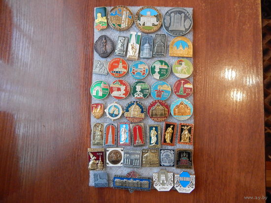 Памятники,дворцы,усадьбы 42 шт.