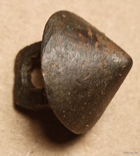 Пуговица гирька