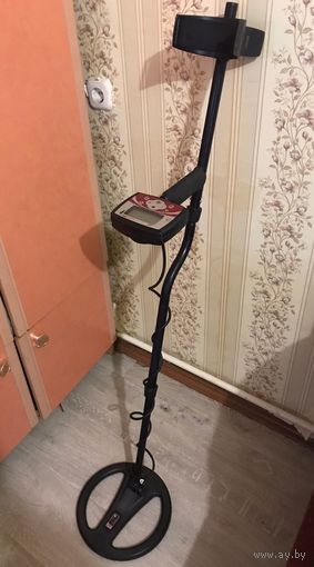 Металлоискатель Minelab X-Terra 505