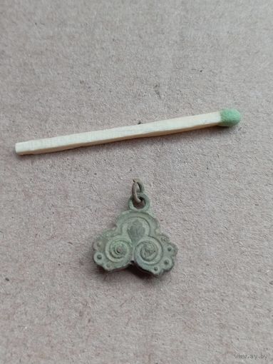 Старое украшение.