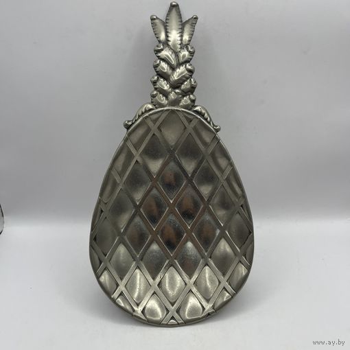 Блюдо для орехов, сухофруктов или конфет. Франция. 3774