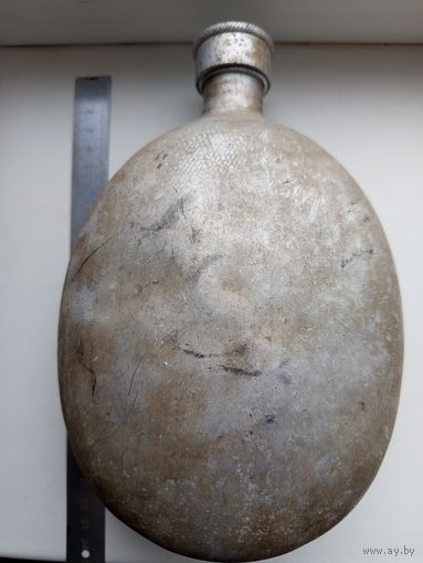 Фляжка ёмкость 1 литр. Клейм нет.