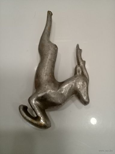 Автомобильная эмблема "Олень"