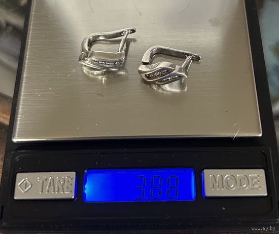Серьги серебро фианиты 925 зубр английская застежка