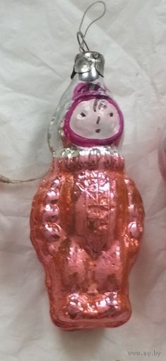 Ёлочная игрушка космонавт