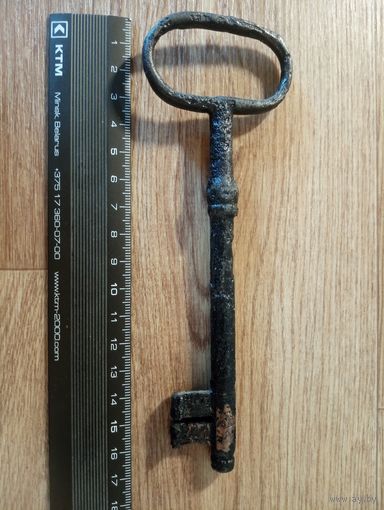 Огромный кованый ключ-17 см.